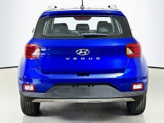 Used 2023  Hyundai Venue Limited IVT at Graham Auto Mall near Mansfield, OH