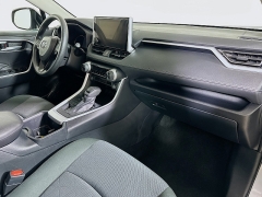 Used 2025  Toyota RAV4 XLE AWD at Graham Auto Mall near Mansfield&comma; OH