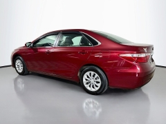 Used 2017  Toyota Camry 4d Sedan LE at Dutro Auto near Zanesville&comma; OH
