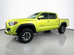 Used 2023  Toyota Tacoma 4WD TRD Off Road Double Cab 5ft Bed V6 AT at Graham Auto Mall near Mansfield&comma; OH