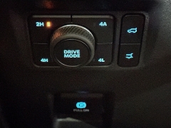 Used 2025  Ford Expedition Active 4x4 at Dutro Auto near Zanesville&comma; OH