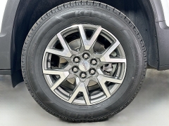 Used 2022  GMC Acadia AWD 4dr SLE at Graham Auto Mall near Mansfield, OH