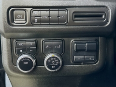 Used 2022  GMC Yukon XL 4WD 4dr SLE at Dutro Auto near Zanesville&comma; OH