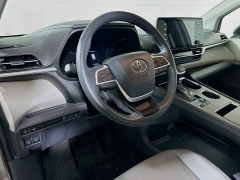 Used 2021  Toyota Sienna XLE AWD 7-Passenger at Graham Auto Mall near Mansfield&comma; OH