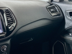 Used 2020  Jeep Compass 4d SUV 4WD Limited at Graham Auto Mall near Mansfield&comma; OH