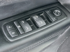 Used 2013  Jeep Grand Cherokee 4d SUV 4WD Laredo at Dutro Auto near Zanesville&comma; OH
