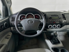 Used 2006  Toyota Tacoma 4WD Access Cab at Dutro Auto near Zanesville&comma; OH