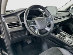 Used 2024  Mitsubishi Outlander SE S-AWC at Dutro Auto near Zanesville&comma; OH