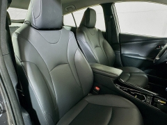 Used 2021  Toyota Prius Limited at Dutro Auto near Zanesville&comma; OH