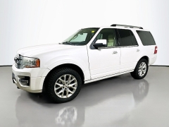 Used 2017  Ford Expedition 4d SUV 4WD Limited at Graham Auto Mall near Mansfield&comma; OH