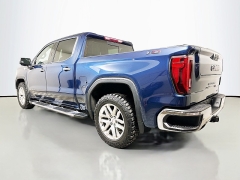 Used 2021  GMC Sierra 1500 4WD Crew Cab 147" SLT at Dutro Auto near Zanesville&comma; OH