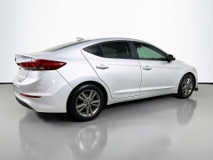 Used 2017  Hyundai Elantra 4d Sedan SE Auto at Graham Auto Mall near Mansfield&comma; OH