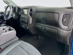 Used 2023  Chevrolet Silverado 1500 4WD Crew Cab 147" Custom at Dutro Auto near Zanesville&comma; OH