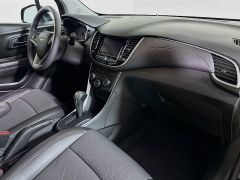 Used 2022  Chevrolet Trax AWD 4dr LT at Graham Auto Mall near Mansfield, OH