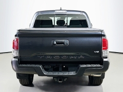 Used 2022  Toyota Tacoma 4WD TRD Sport Double Cab 5ft Bed V6 AT at Graham Auto Mall near Mansfield, OH