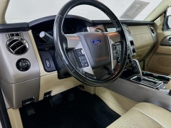 Used 2017  Ford Expedition 4d SUV 4WD Limited at Graham Auto Mall near Mansfield&comma; OH