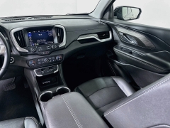 Used 2024  GMC Terrain AWD 4dr SLT at Graham Auto Mall near Mansfield&comma; OH