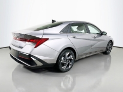 Used 2025  Hyundai Elantra SEL Convenience IVT at Graham Auto Mall near Mansfield&comma; OH