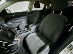 Used 2019  Kia Optima 4d Sedan LX at Graham Auto Mall near Mansfield&comma; OH