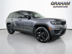  2023 Jeep Grand Cherokee Limited 4x4 at Dutro Auto near Zanesville&comma; OH