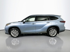 Used 2024  Toyota Highlander Hybrid Platinum AWD at Graham Auto Mall near Mansfield&comma; OH