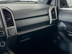 Used 2019  Ford Expedition 4d SUV 4WD XLT at Dutro Auto near Zanesville, OH