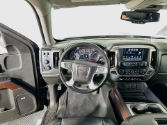 Used 2018  GMC Sierra 1500 4WD Crew Cab SLT at Dutro Auto near Zanesville&comma; OH