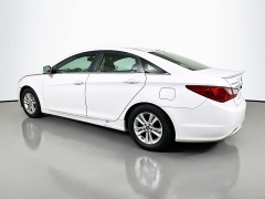 Used 2013  Hyundai Sonata 4d Sedan GLS at Dutro Auto near Zanesville, OH