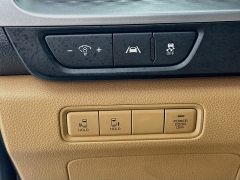 Used 2023  Kia Carnival LX Seat Package FWD at Dutro Auto near Zanesville&comma; OH