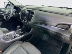 Used 2020  Chevrolet Traverse 4d SUV FWD LT Cloth w&sol;1LT at Graham Auto Mall near Mansfield&comma; OH