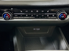 Used 2025  Chevrolet Equinox AWD 4dr LT w/2LT at Dutro Auto near Zanesville, OH