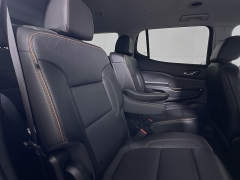 Used 2021  GMC Acadia AWD 4dr AT4 at Dutro Auto near Zanesville, OH