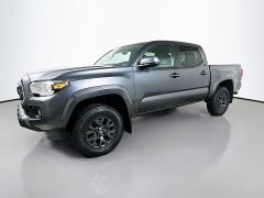 Used 2023  Toyota Tacoma 4WD SR5 Double Cab 5ft Bed V6 AT at Graham Auto Mall near Mansfield&comma; OH