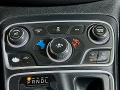 Used 2016  Chrysler 200 4d Sedan Limited I4 at Graham Auto Mall near Mansfield&comma; OH