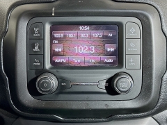 Used 2020  Jeep Renegade 4d SUV FWD Sport at Dutro Auto near Zanesville&comma; OH