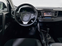 Used 2018  Toyota RAV4 4d SUV AWD XLE at Dutro Auto near Zanesville&comma; OH