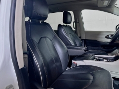 Used 2023  Chrysler Pacifica Hybrid Limited FWD at Dutro Auto near Zanesville&comma; OH