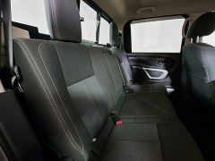 Used 2017  Nissan Titan 4WD Crew Cab SV at Dutro Auto near Zanesville&comma; OH