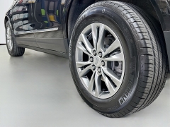 Used 2022  Cadillac XT5 AWD 4dr Premium Luxury at Dutro Auto near Zanesville&comma; OH