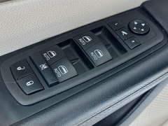 Used 2023  Chrysler Pacifica Hybrid Limited FWD at Dutro Auto near Zanesville&comma; OH