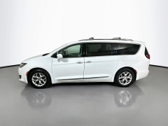 Used 2019  Chrysler Pacifica 4d Wagon Touring L Plus at Graham Auto Mall near Mansfield&comma; OH