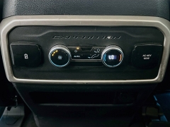Used 2024  Ford Expedition XLT 4x4 at Graham Auto Mall near Mansfield&comma; OH