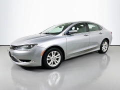 Used 2016  Chrysler 200 4d Sedan Limited I4 at Graham Auto Mall near Mansfield&comma; OH