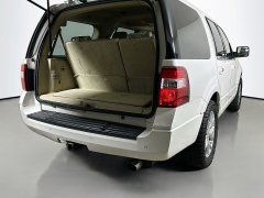 Used 2017  Ford Expedition 4d SUV 4WD Limited at Graham Auto Mall near Mansfield&comma; OH
