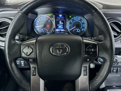 Used 2021  Toyota Tacoma 4WD TRD Off Road Double Cab 5ft Bed V6 AT at Dutro Auto near Zanesville&comma; OH