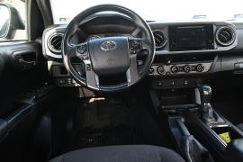 Used 2017  Toyota Tacoma 4WD Double Cab TRD Sport Auto at Graham Auto Mall near Mansfield&comma; OH