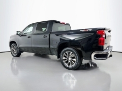 Used 2022  Chevrolet Silverado 1500 4WD Crew Cab 147" LT w&sol;2FL at Graham Auto Mall near Mansfield&comma; OH