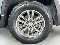 Used 2023  Chevrolet Traverse FWD 4dr LT Cloth w/1LT at Graham Auto Mall near Mansfield, OH