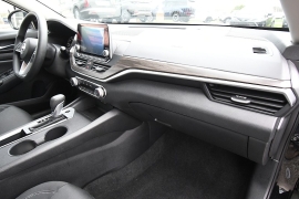 Used 2025  Nissan Altima SV FWD at Dutro Auto near Zanesville&comma; OH
