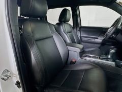 Used 2022  Toyota Tacoma 4WD TRD Off Road Double Cab 5ft Bed V6 AT at Dutro Auto near Zanesville&comma; OH